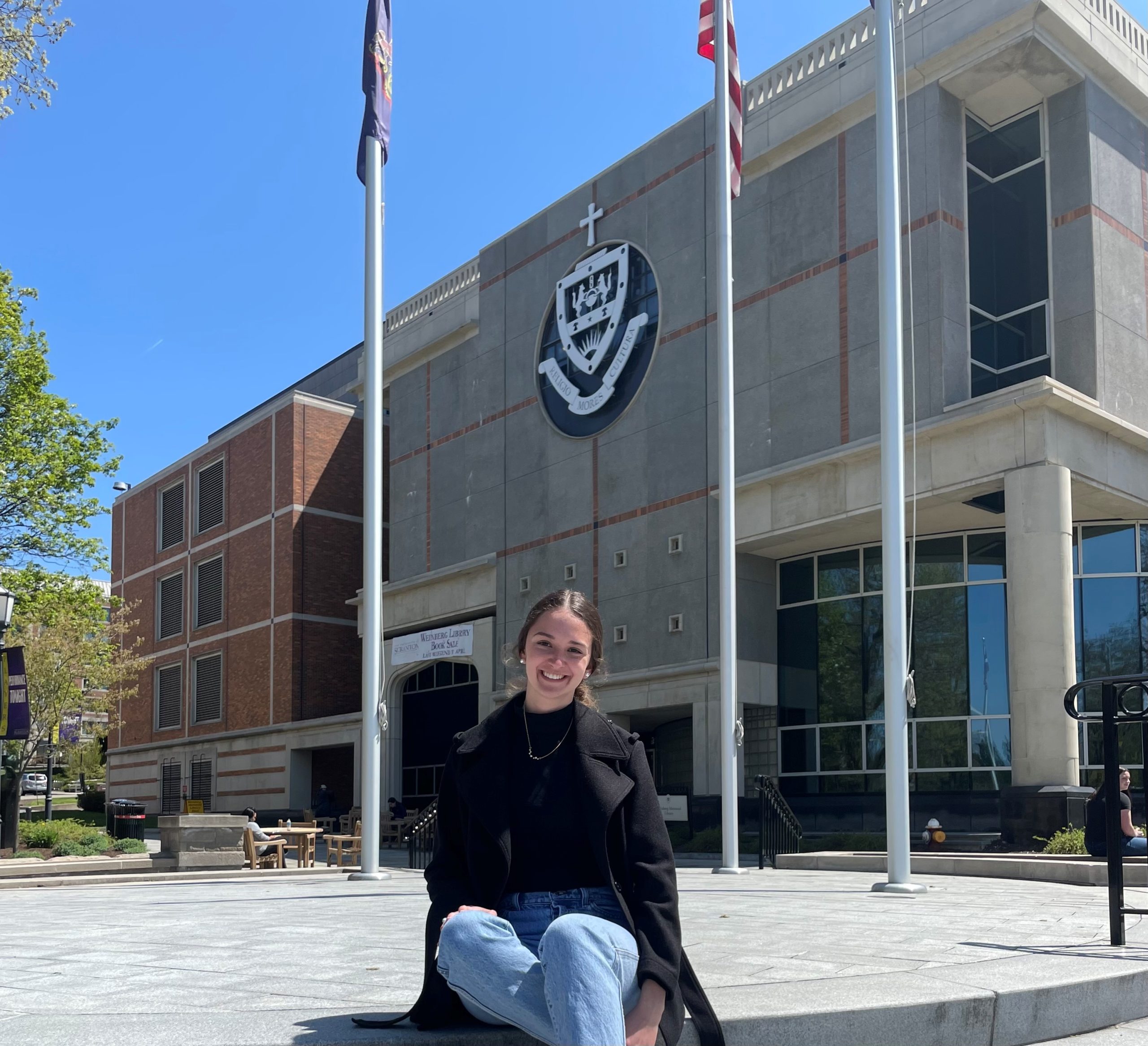 Class of 2022 Valedictorian Presents to Seniors About College